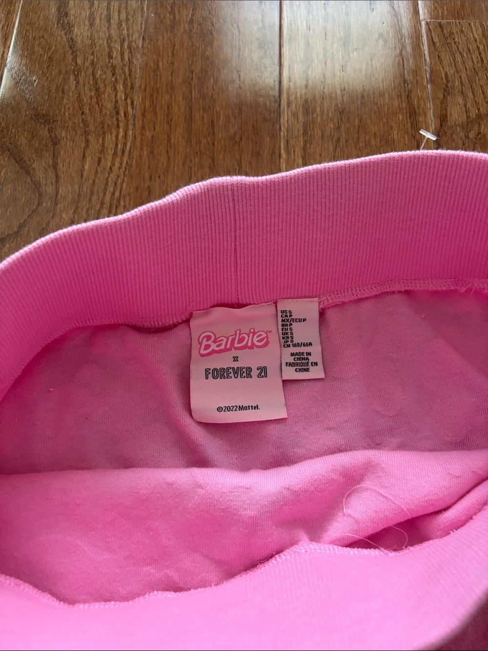 Barbie x forever 21 pink terry cloth floral print mini skirt small - Picture 4 of 4